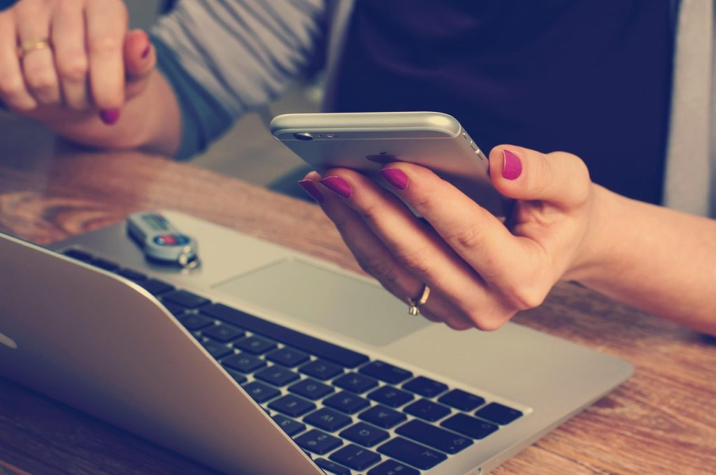 Why weekly cash flow checks are important for your business